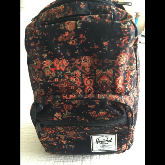 herschel backpack century 21 City friendly reinforced bottom Heritage Backpack - Ivy Green/Chicory